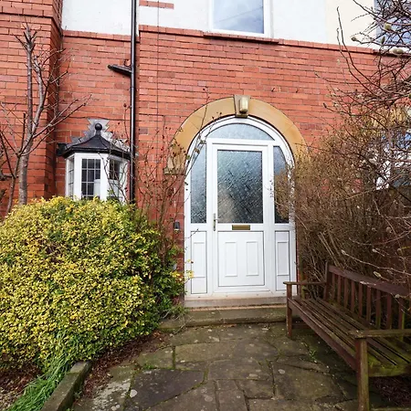 11 Peasholm Avenue Scarborough