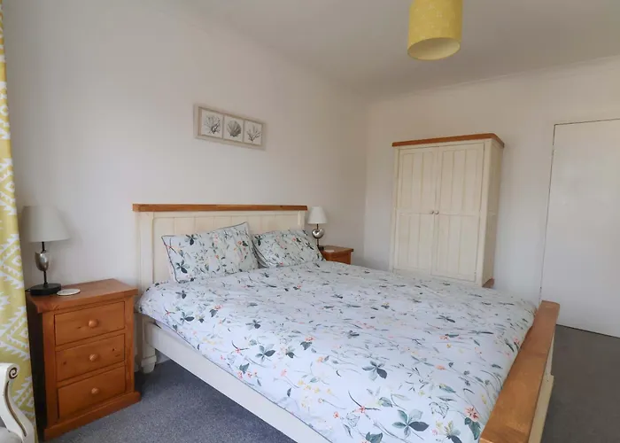 11 Peasholm Avenue Scarborough