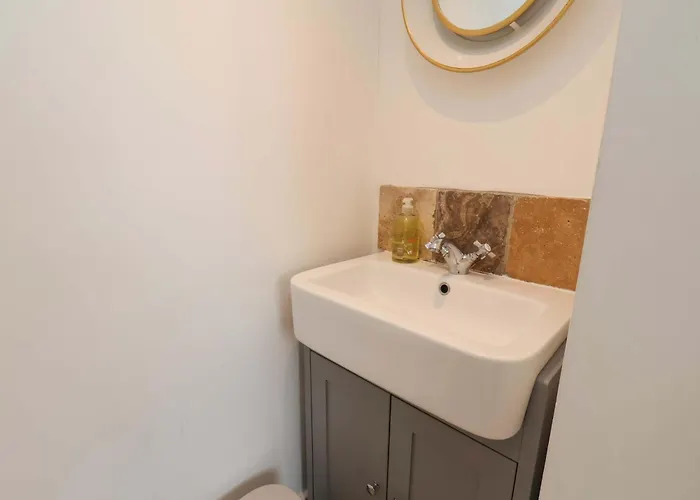 11 Peasholm Avenue * 斯卡伯勒